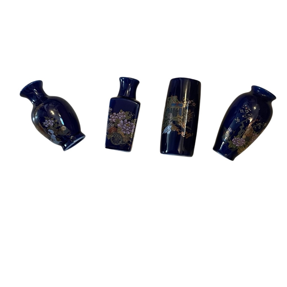 Set of 4, vintage Japanese porcelain cobalt blue painted floral bud vases, EUC